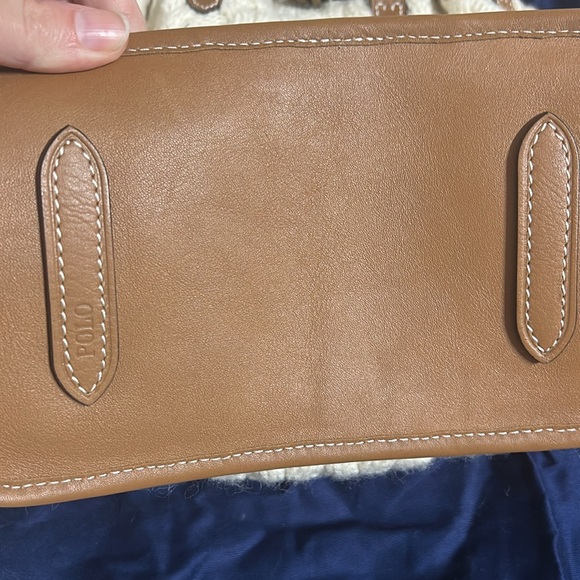 Polo Ralph Lauren wool Cable Knit Bellport Bucket Bag
Medium size ✨RARE ✨ - Picture 4 of 7